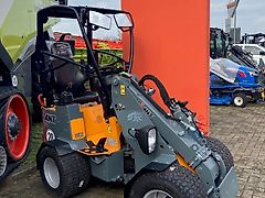 Giant G1200 Teleskop Radlader