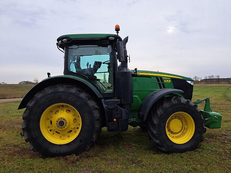 John Deere 7290R E23 LED Vollausstattung mit wenigen Bh
