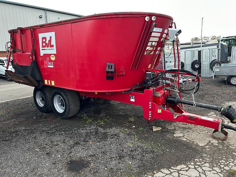 BvL 18-2S V-Mix Diet Feeder