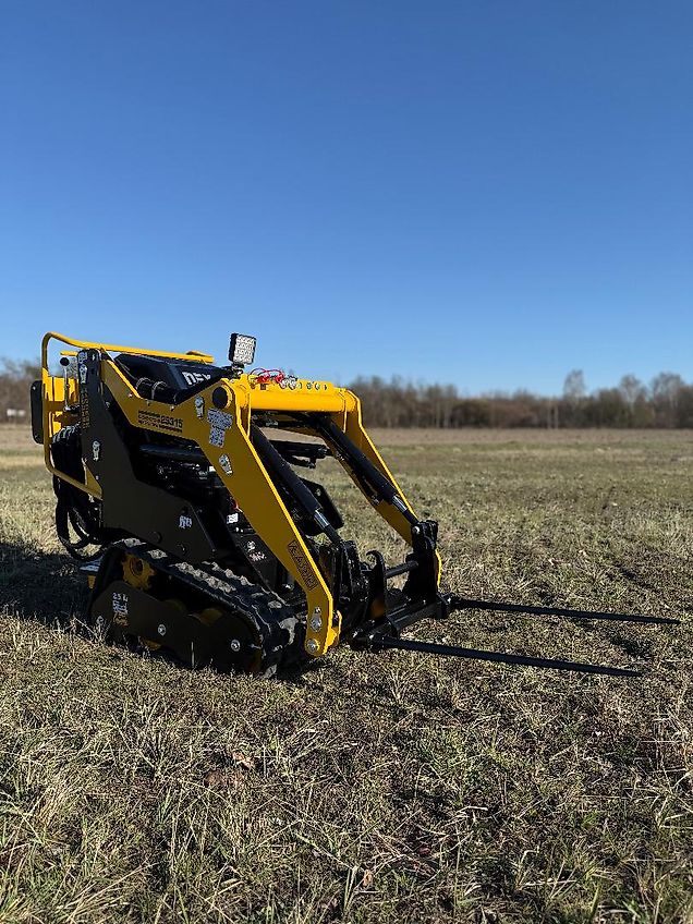 NEX MULTI Kompaktlader Stand-On Skid Steer Multilader