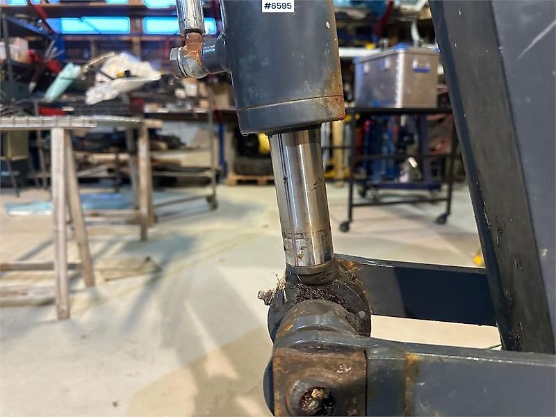 Avant 250 graveaggregat