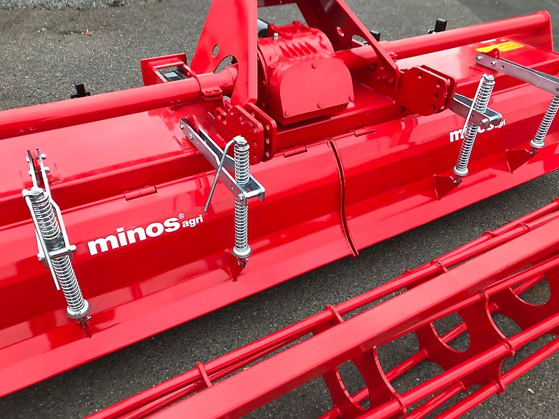 Minos Agri Bodenfräse T-ATRT 2500 mit Rohrstabwalze 250cm Arbeitsbreite