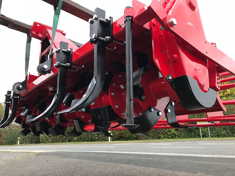 Minos Agri Bodenfräse T-ATRT 2500 mit Rohrstabwalze 250cm Arbeitsbreite