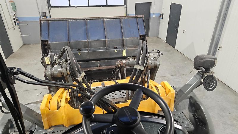 Liebherr L 538 2017R