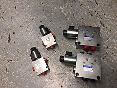 Kuhn Verteiler und Hydraulischer Steuerblock Setpreis