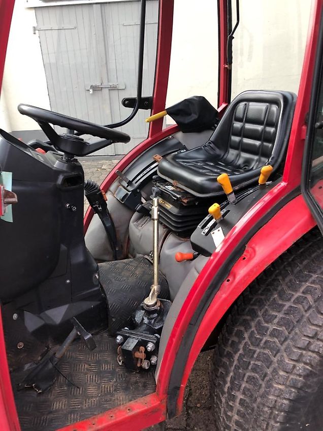 Shibaura Shibaura ST 330 HST Komunalschlepper Winterdienst Zubehör * 30 PS