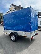 Tieflader Anhänger Saris 255x133x150 cm Plane und Gestell 750 kg