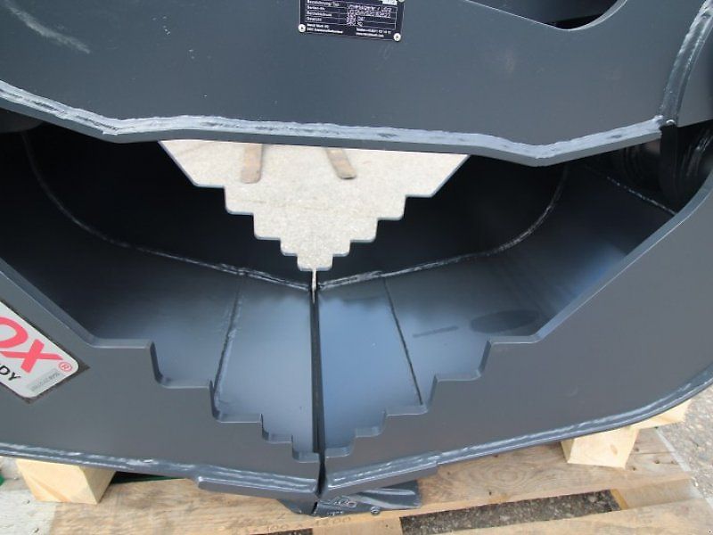 Menzi Muck UG 12 Universalgreifer Sortiergreifer