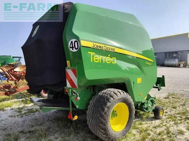 John Deere v451r