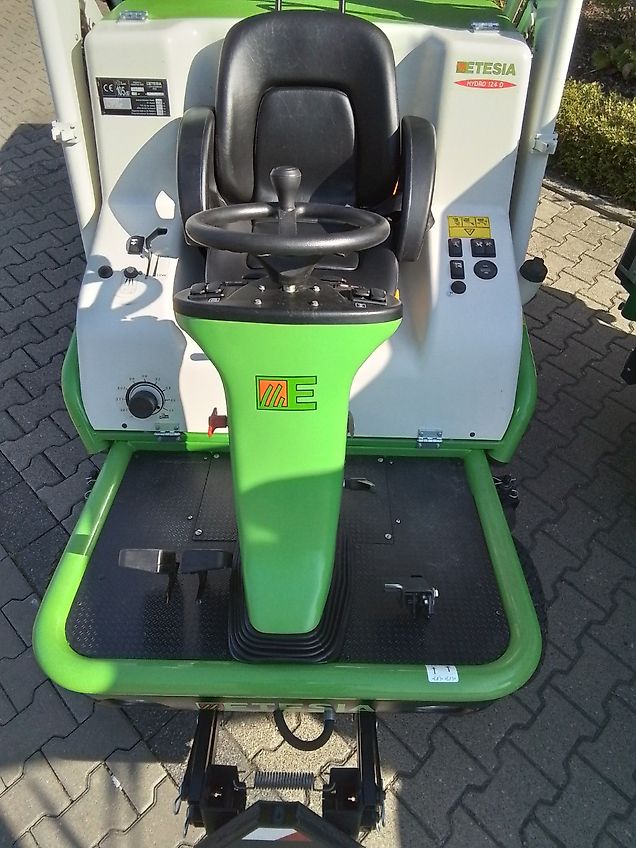Etesia Hydro 124D
