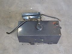 Zusatzhydrauliköltank für Deutz DX 6.05,6.10,6.30,4.70,110,120