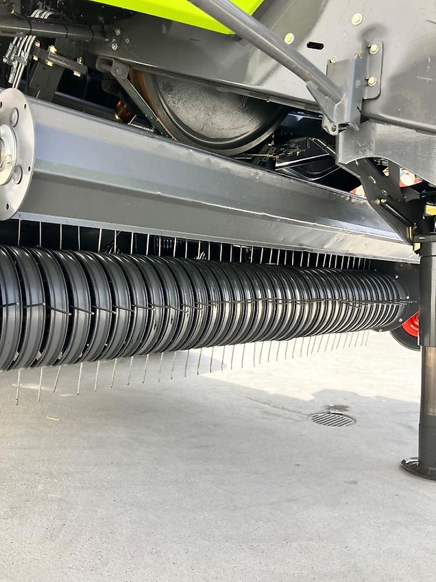 Claas Quadrant 4200 Rc