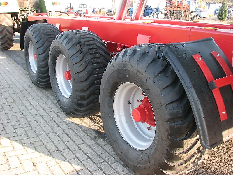 Pronar Tridemmuldenkipper, T 682; 30 to, NEU