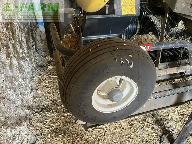 New Holland roll baler 125 contacter 06 81 92 65 05