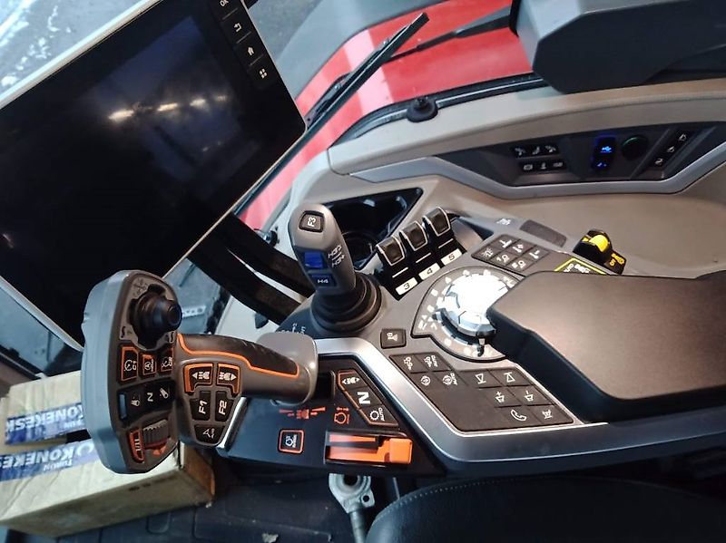 Massey Ferguson 8S.305 Dyna-VT EXCLUSIVE