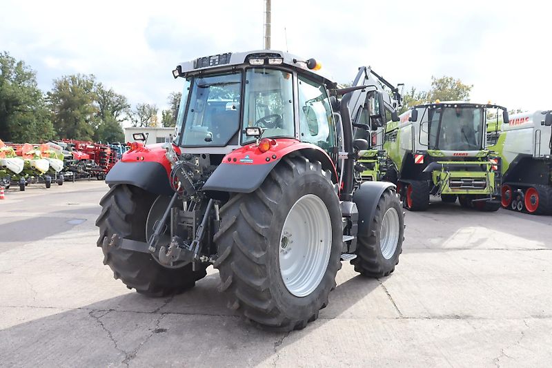 Massey Ferguson 5S135 DYNA-6 ESSENTIAL.F/Z.FRONTLADER