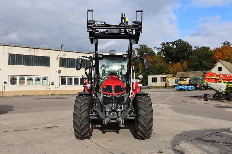 Massey Ferguson 5S135 DYNA-6 ESSENTIAL.F/Z.FRONTLADER