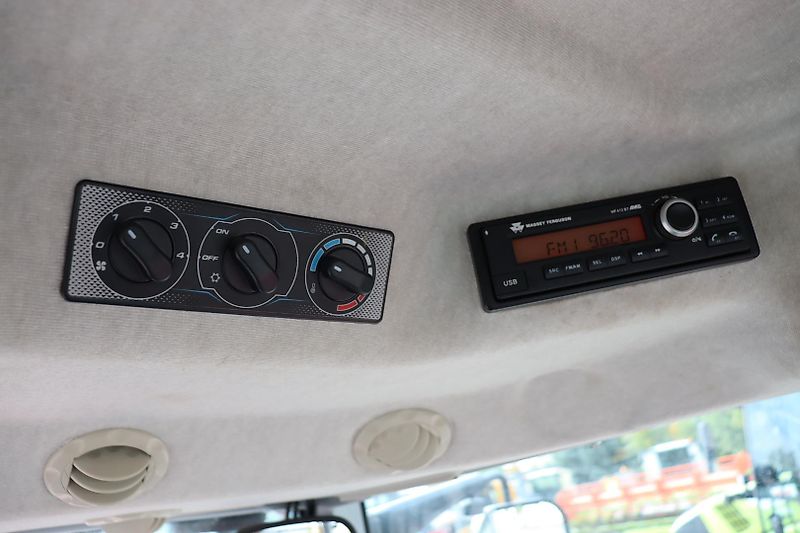 Massey Ferguson 5S135 DYNA-6 ESSENTIAL.F/Z.FRONTLADER