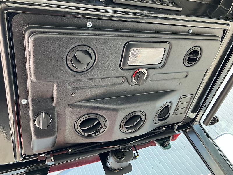 TYM TS 255 NH Kabine