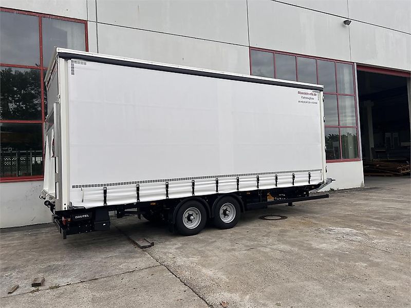 Möslein TPS 105 D-L Planenanhänger, Ladebordwand + Durchl