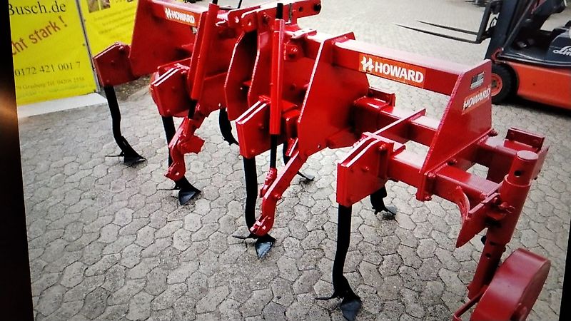 Howard Queckenschleuder Bodenfräse zum Wegschleudern von vorab abgetrentem Bewuchs durch Flügelschargrubber mit Schneidflügeln