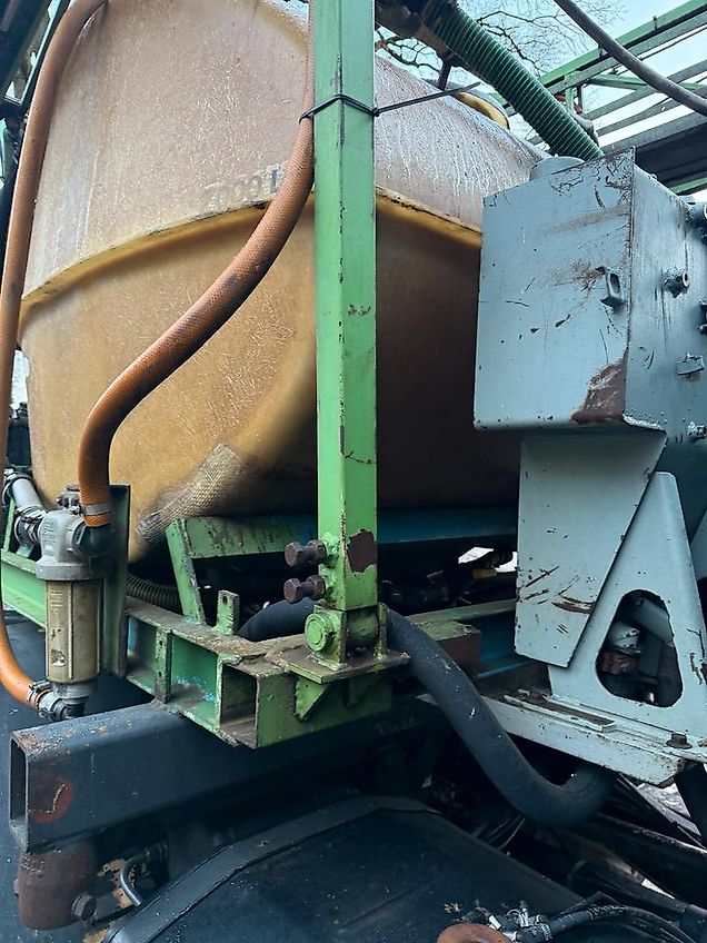 Dammann Aufbauspritze 24 Meter 2000L TÜV Guter Zustand