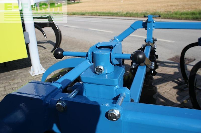 Agro-Tom profi line beta i - grubber 3m