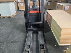 Toyota Elektro-Hochubwagen (Toyota, SPE200DN) - Auktion!