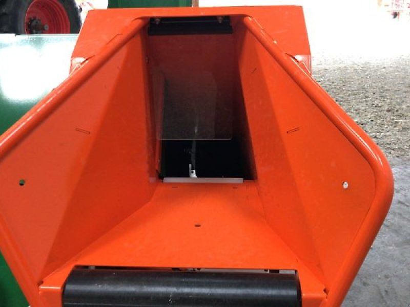 Posch SMARTCUT 700 TYP ZE11+A+F4,