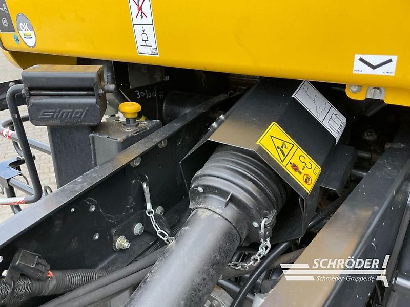 New Holland ROLL-BELT 180 CROPCUTTER