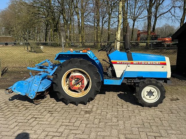 Mitsubishi MT2201d Minitractor 4WD