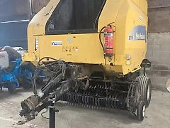 New Holland br 750 a ficelle autowrap