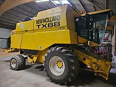 New Holland TX 68 Plus