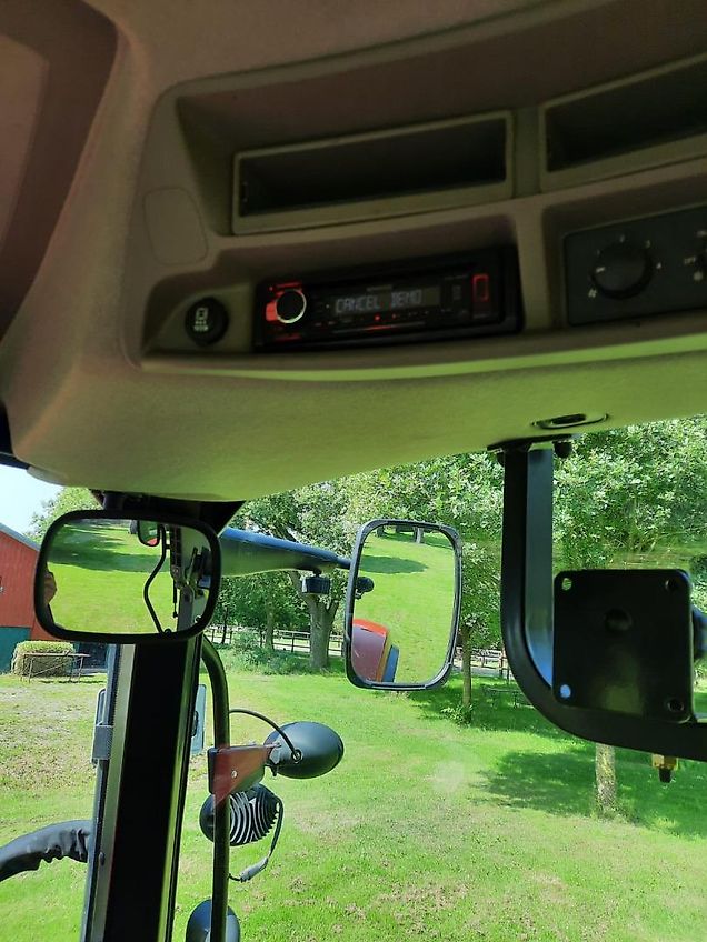 Case MX120 Traktor mit Frontlader