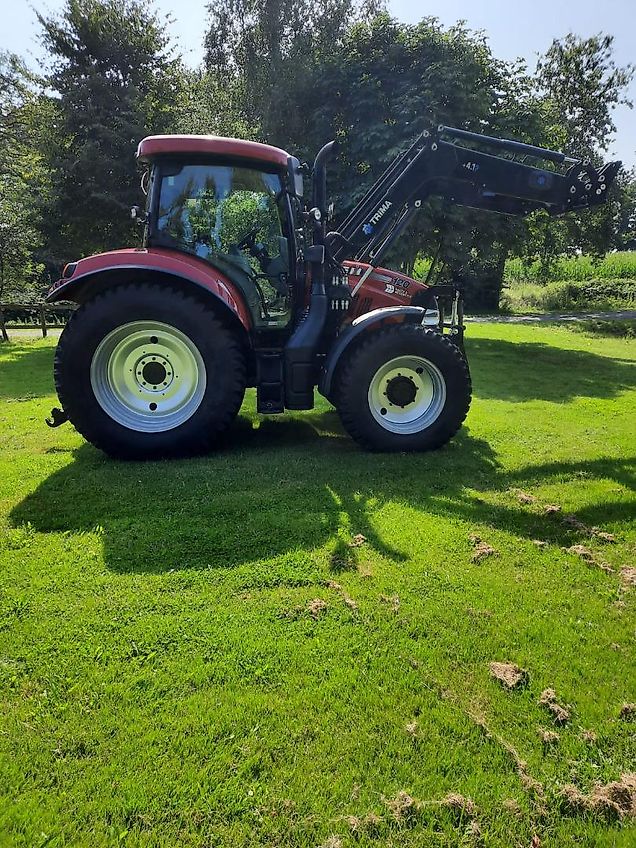 Case MX120 Traktor mit Frontlader