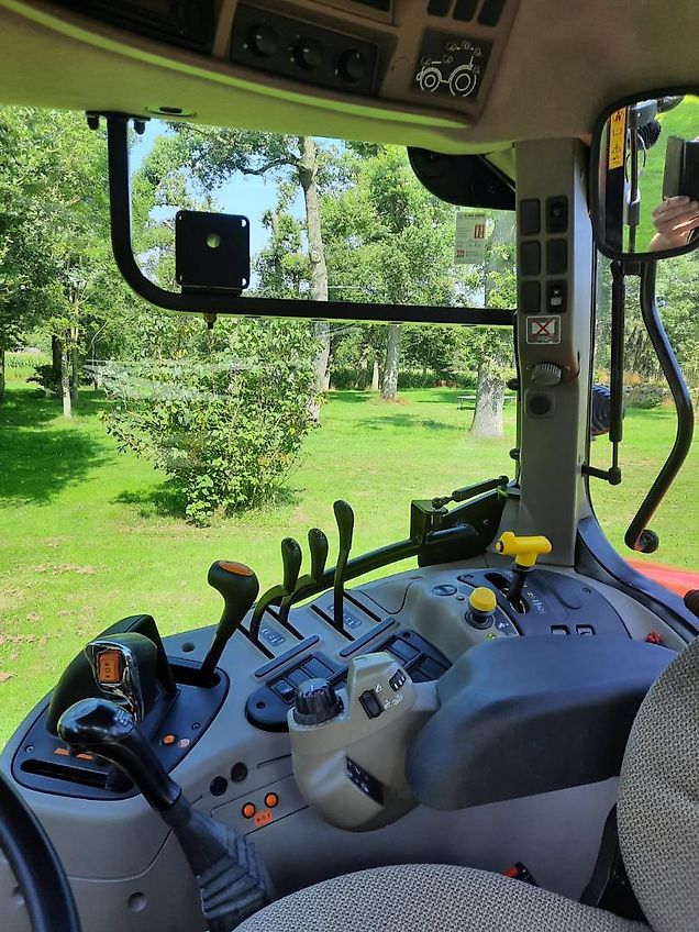 Case MX120 Traktor mit Frontlader