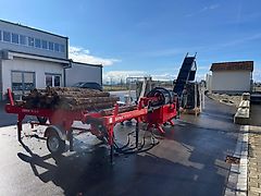 Krpan aus dem alpenländischen Slowenien Krpan CS 4218 PRO Gebläse integriert!