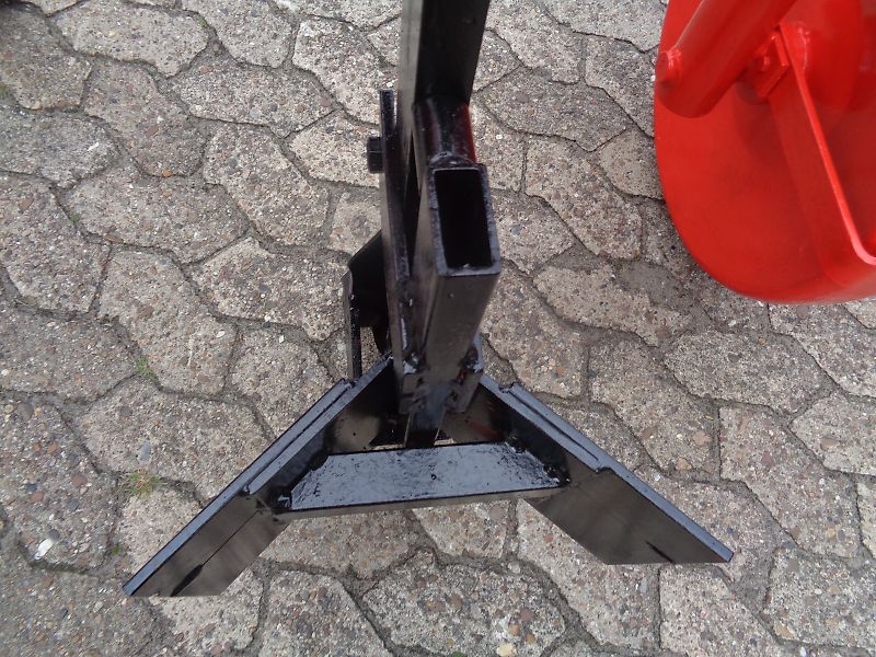 Kongskilde/Becker Howard Kurzgrubber Frontgrubber Zwischenachsgrubber Spezialgrubber 200cm 2 Doppelherzgrubberstiele 2 Grubberstiele 380mm Scharbreite Tiefgang bis 630mm für Kabelgräben Drainagen oder was sonst noch ins Erdreich Verlegt werden soll