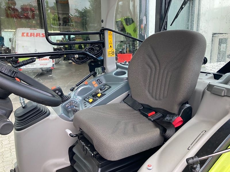 Claas NEXOS 240 S ADVANCED