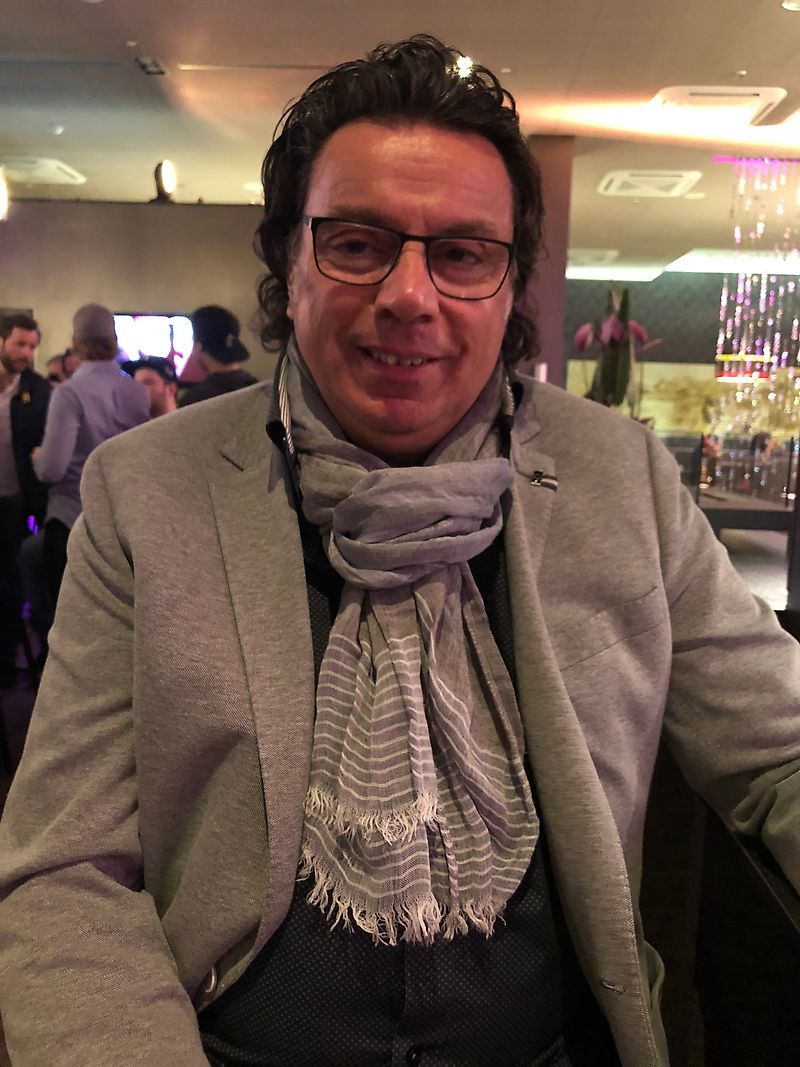 Persona de contacto Sr. Josef Kasper